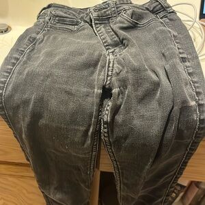 Hollister jeans don’t fit me at all want to sell them